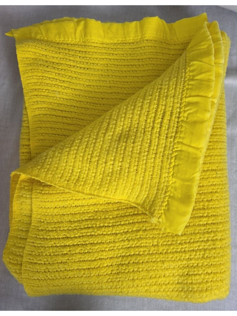 Vintage Chatham Waffle Blanket Satin Trim Yellow Cottage Core Grandma Heirloom